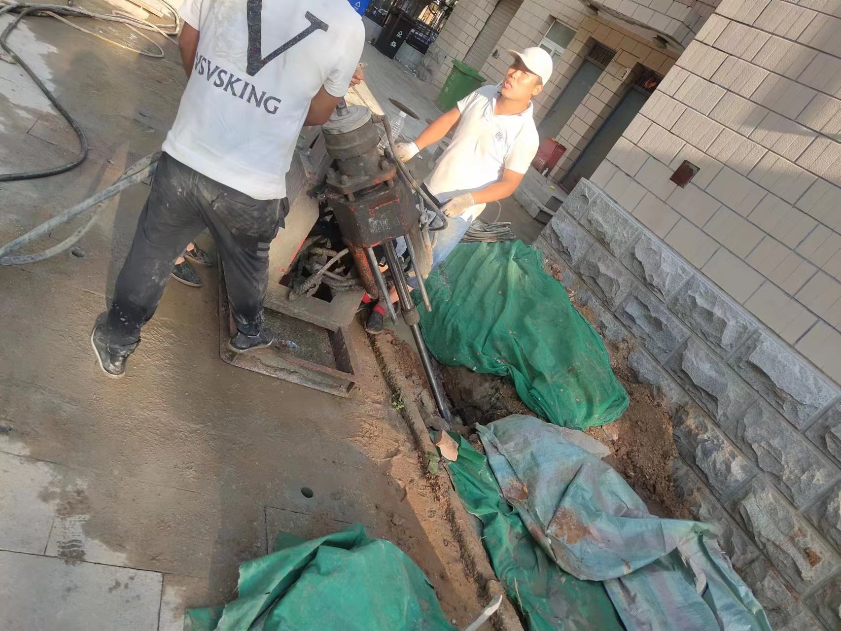 鸡西建筑房屋地基沉降注浆加固顶升纠偏